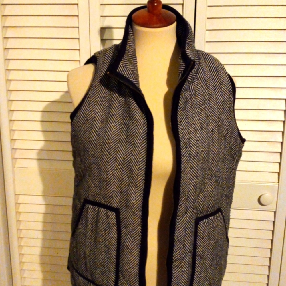 Black and white jacket vest